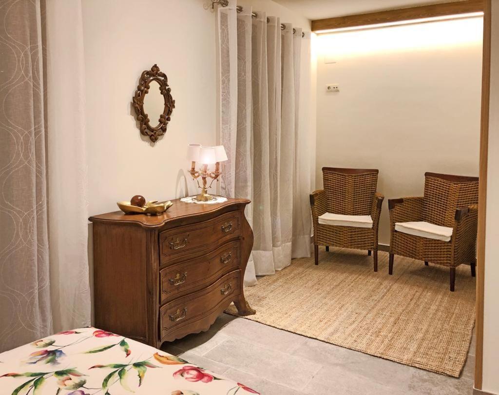 Apartmán Cami De La Font Cretas Exteriér fotografie